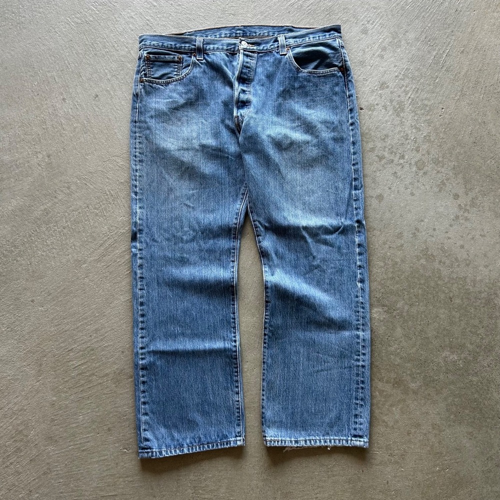 Vintage Levis 501 XX Jeans Size 40x30 Medium Wash Denim Straight Leg Button Fly